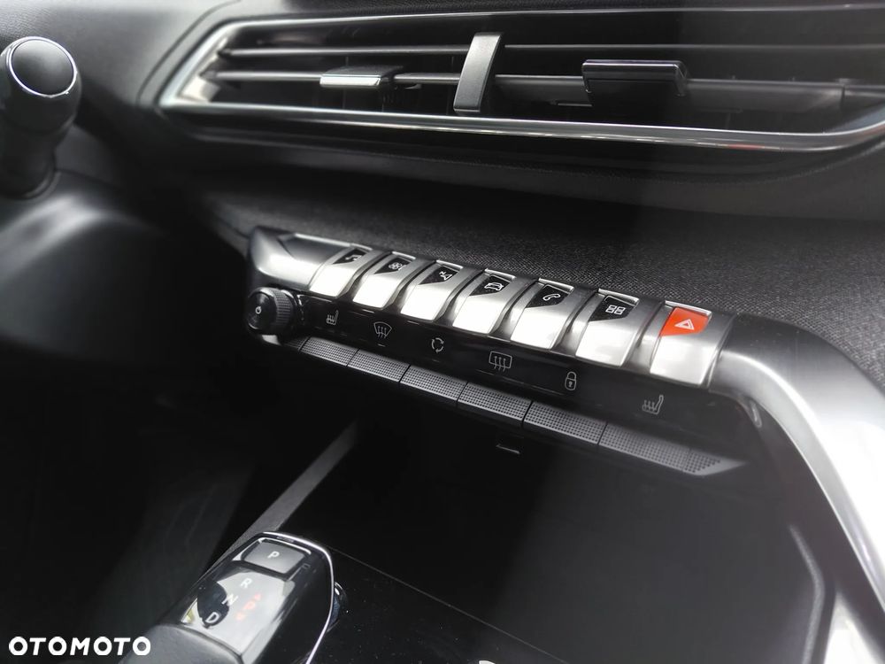 Peugeot 3008 1.5 BlueHDi Allure S&S EAT8 - 20