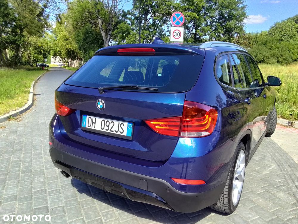 BMW X1 xDrive20d Sport Line - 11