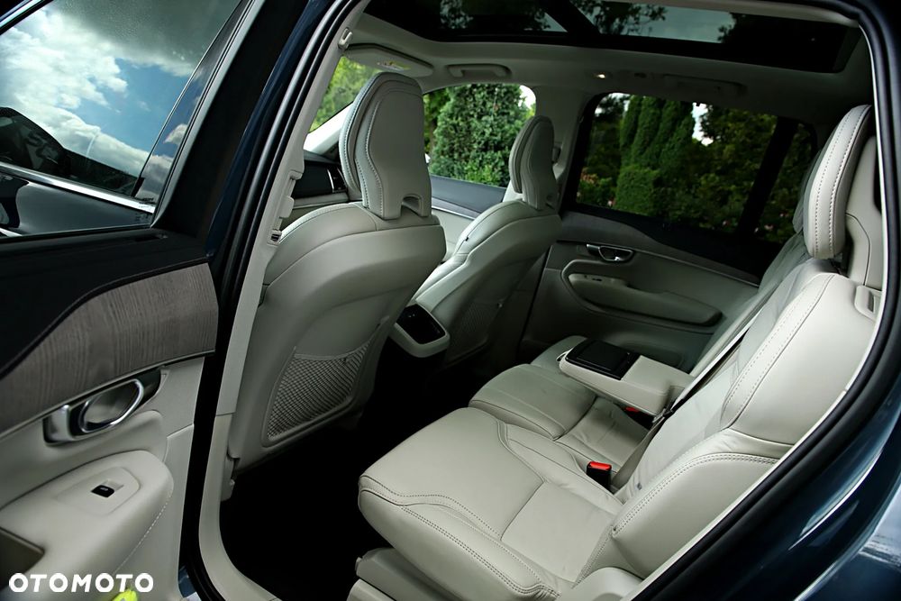 Volvo XC 90 B5 D AWD Ultimate Bright 7os - 19