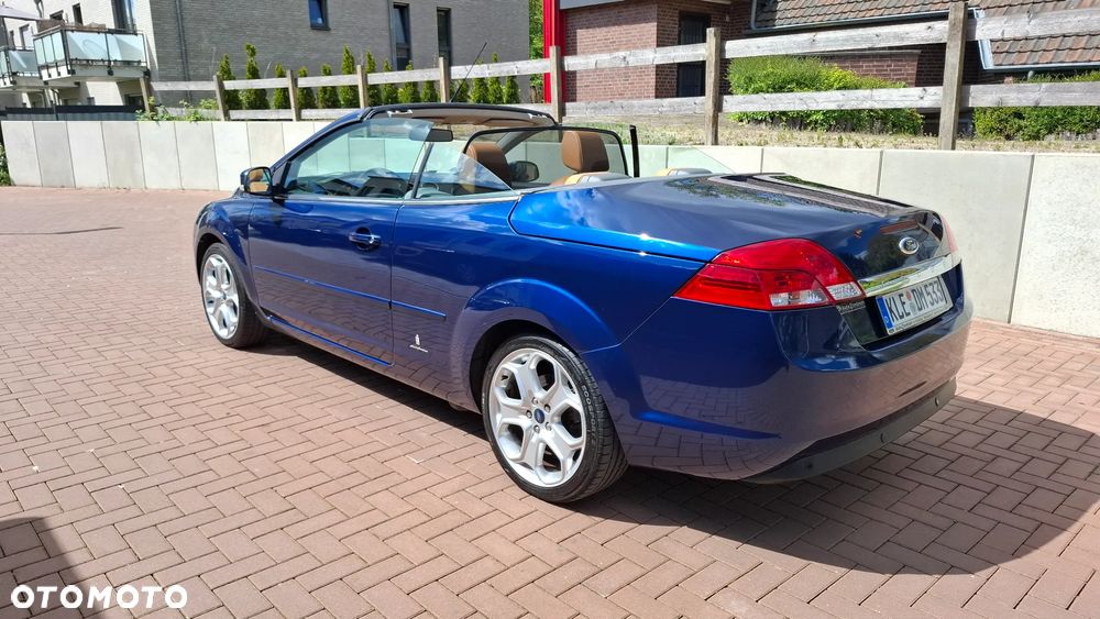 Ford Focus 2.0 16V Titanium - 4