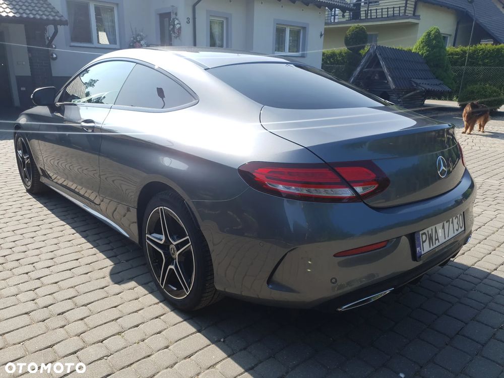 Mercedes-Benz Klasa C 220 d Coupe 4Matic 9G-TRONIC AMG Line - 23