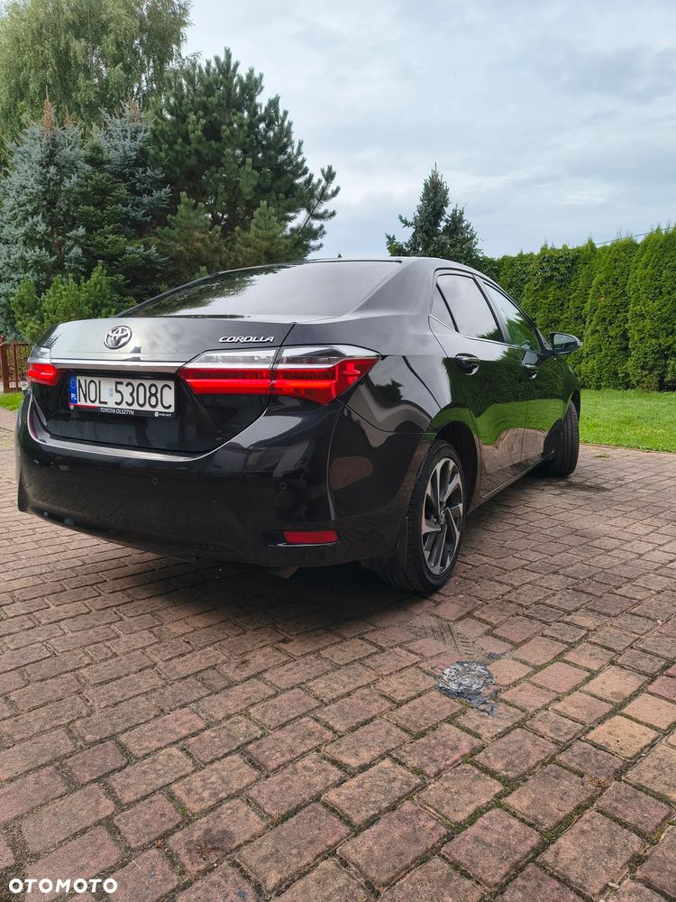 Toyota Corolla 1.6 Premium - 16