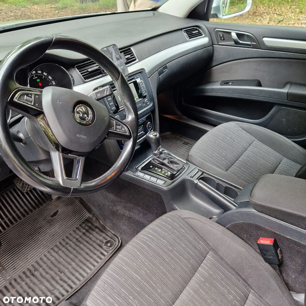 Skoda Superb 2.0 TSI Elegance DSG - 32