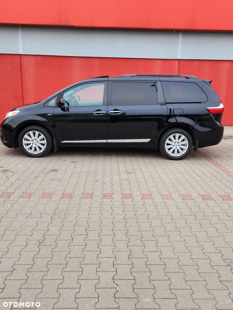 Toyota Sienna 3.5 V6 XLE AWD - 15