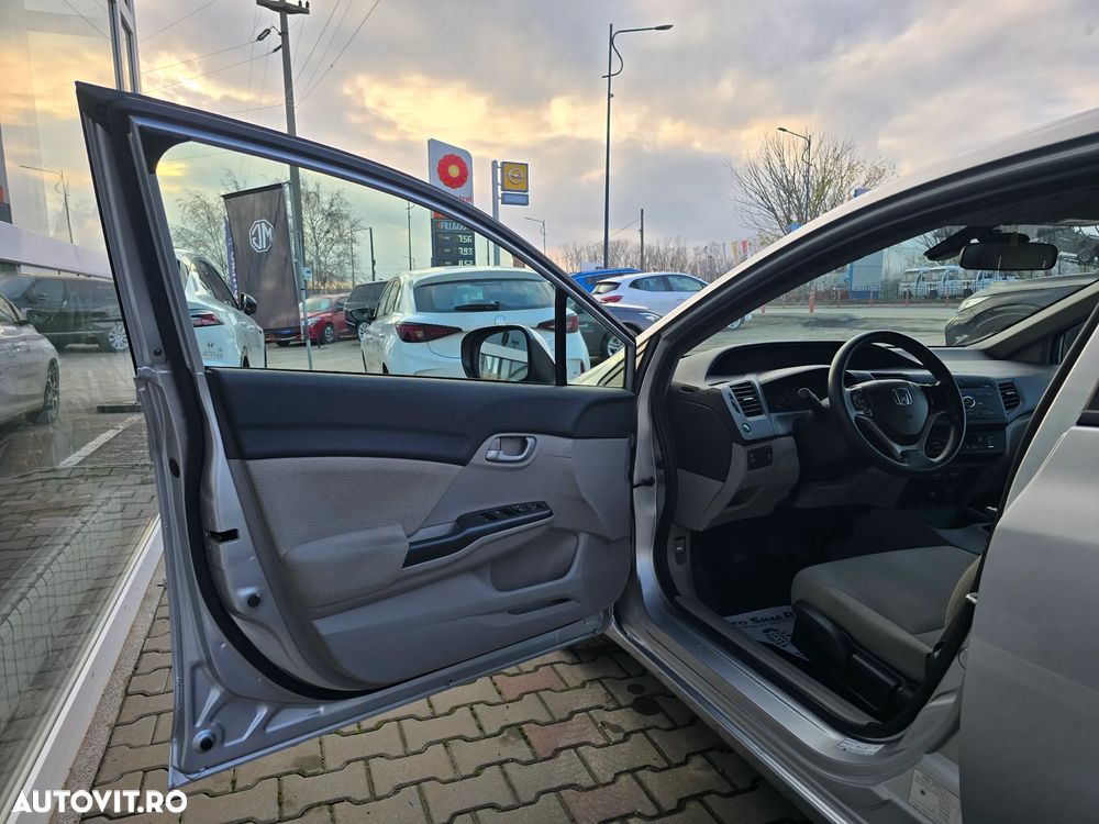 Honda Civic 1.8 i-VTEC MT Elegance Winter Pack - 15