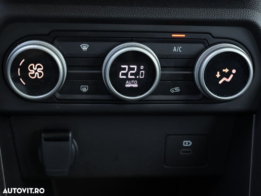Dacia Logan TCe 90 CVT Prestige - 25