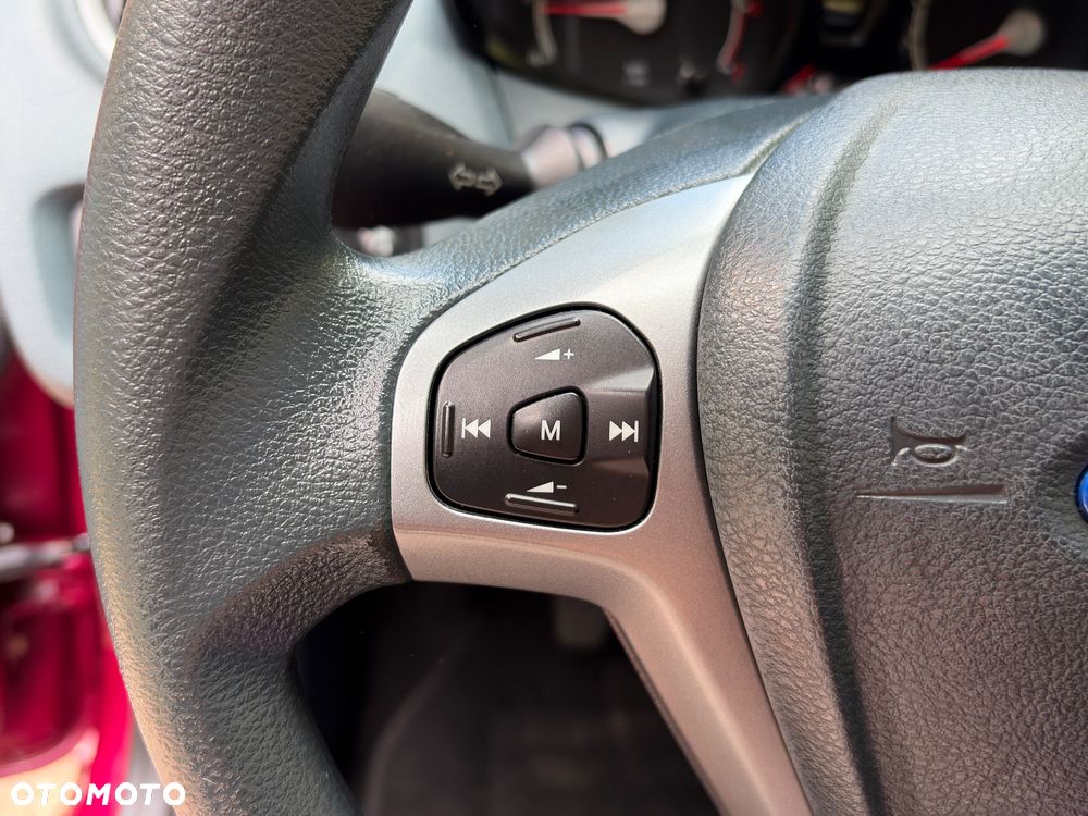 Ford Fiesta 1.25 SYNC Edition - 17