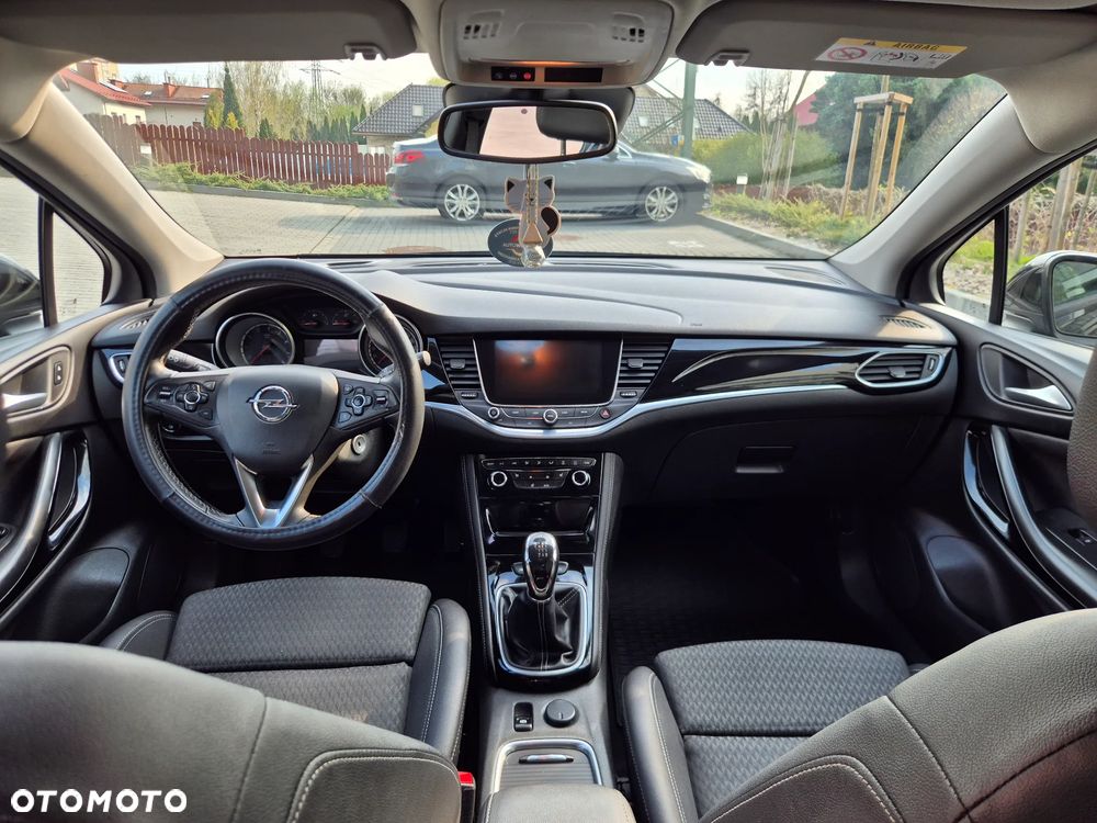 Opel Astra 1.4 Turbo Innovation - 18