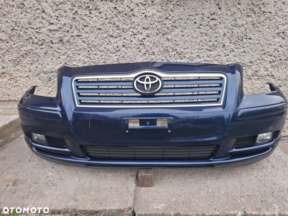 ZDERZAK PRZÓD PRZEDNI TOYOTA AVENSIS T25 03/06r - 2