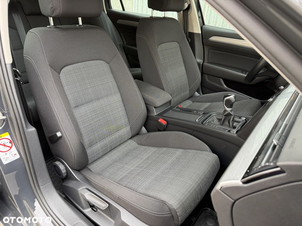 Volkswagen Passat 2.0 TDI BMT Comfortline - 10