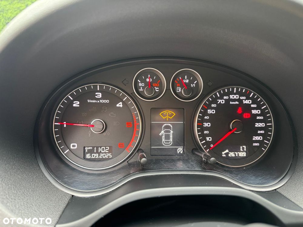 Audi A3 Sportback 1.6 TDI DPF Attraction - 6