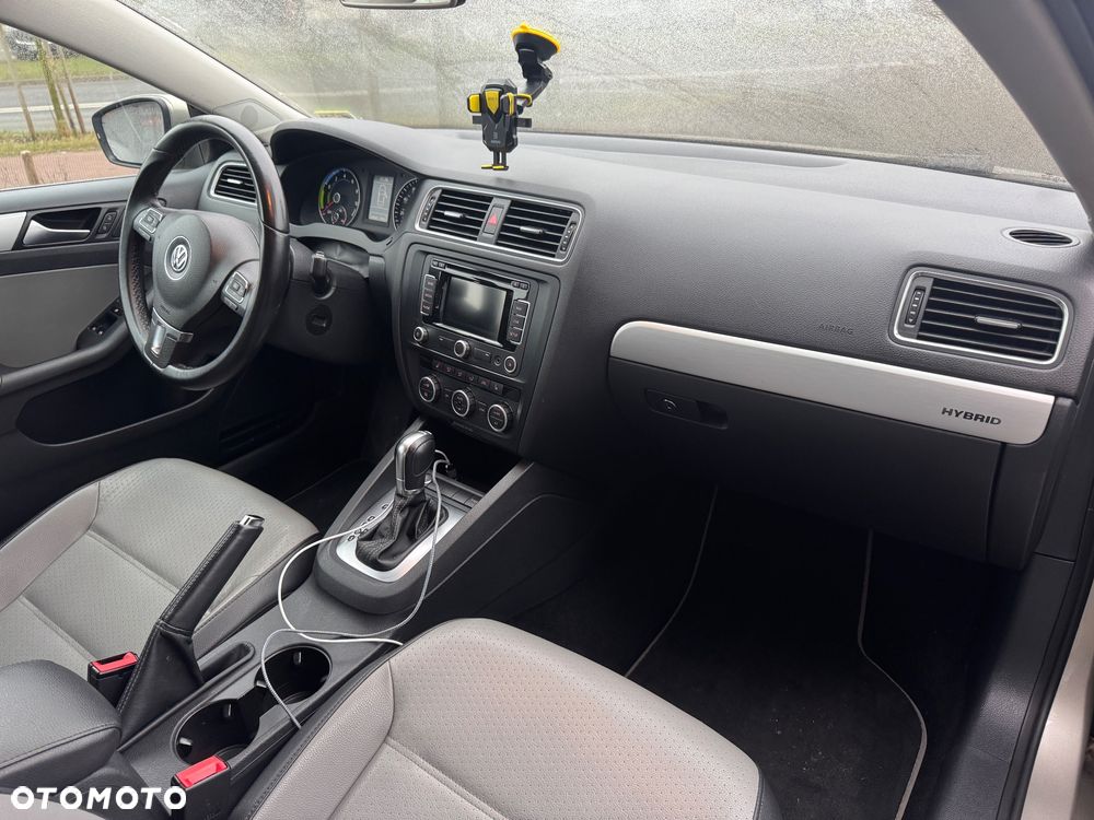 Volkswagen Jetta - 26