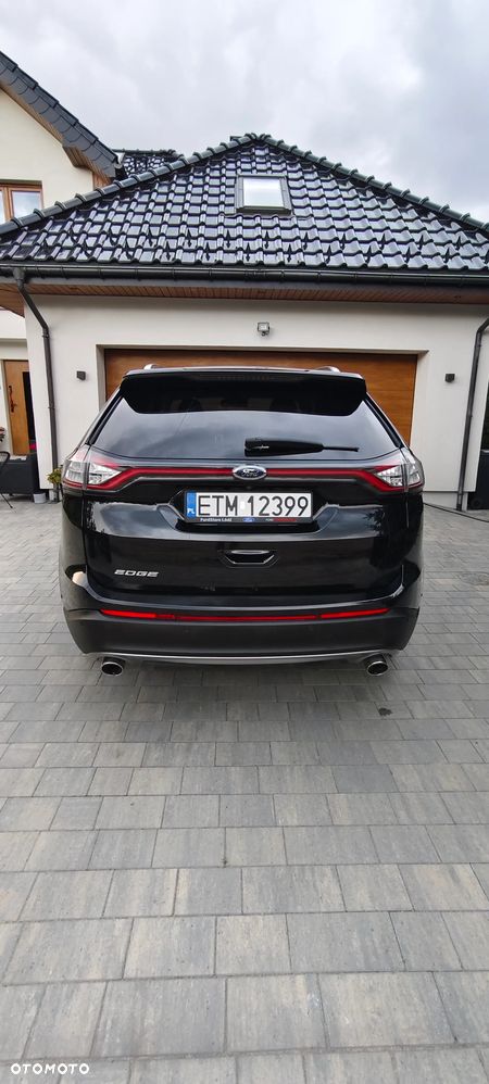 Ford Edge - 8