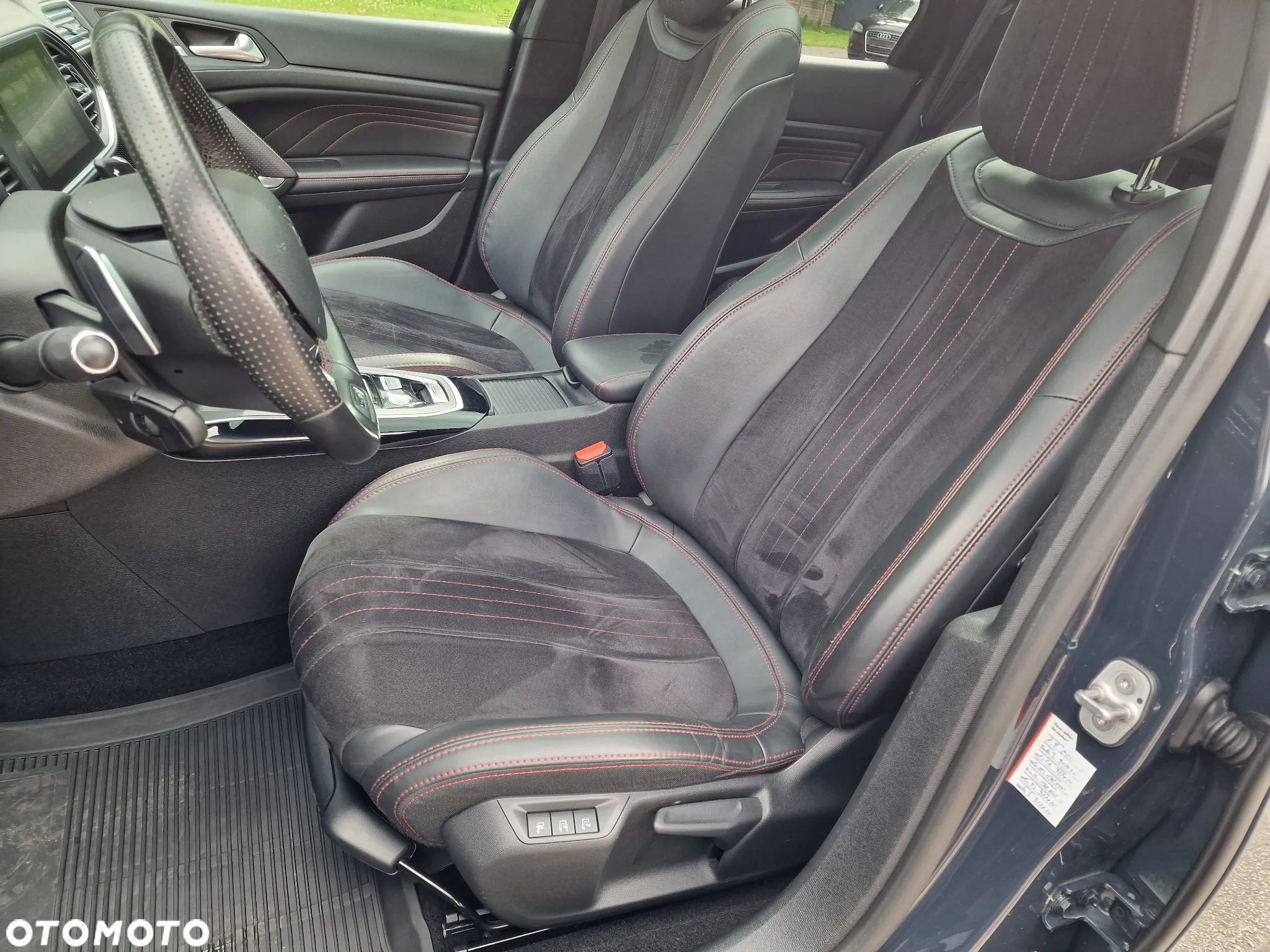 Peugeot 308 SW BlueHDi 180 EAT6 GT - 32