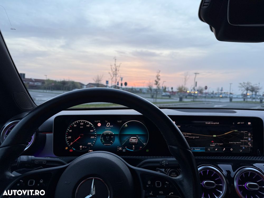 Mercedes-Benz A 200 7G-DCT Peak Edition - 10