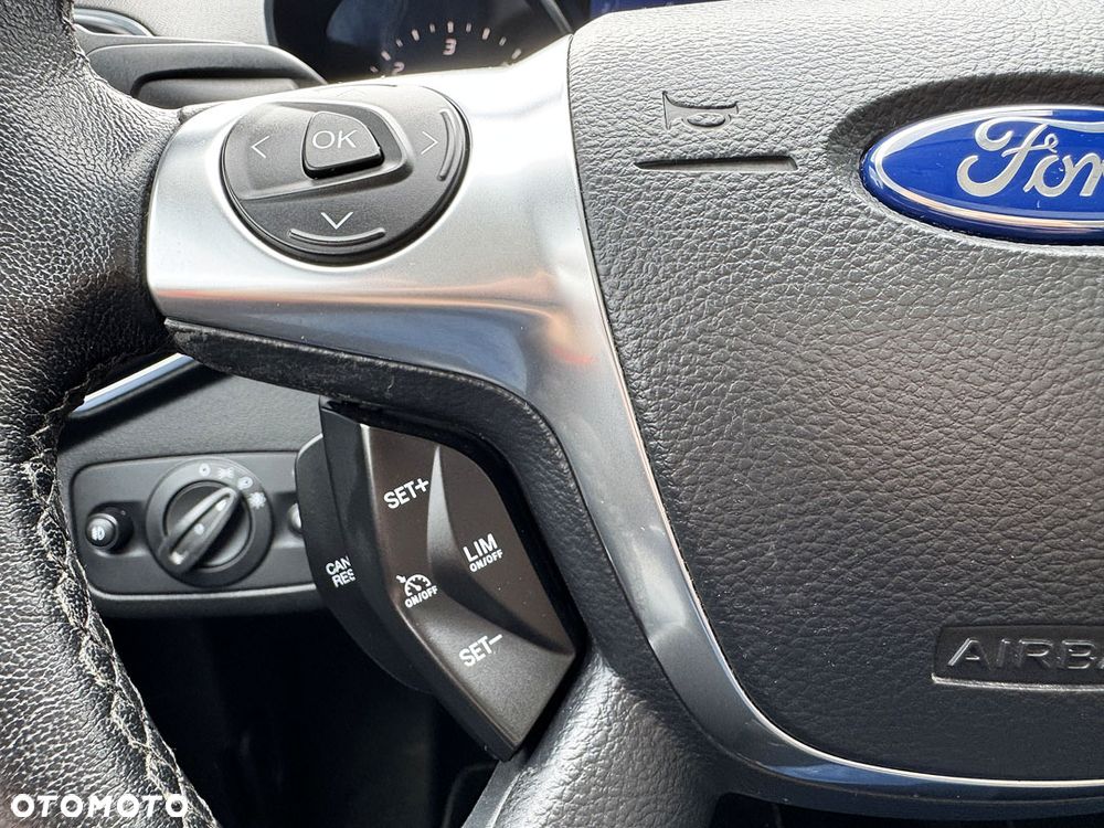 Ford Kuga 2.0 TDCi 4x4 Titanium - 23