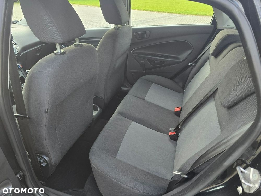 Ford Fiesta - 17