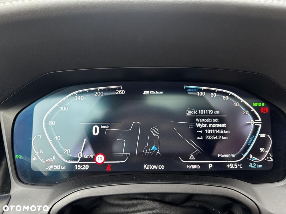 BMW Seria 3 330e Luxury Line - 23