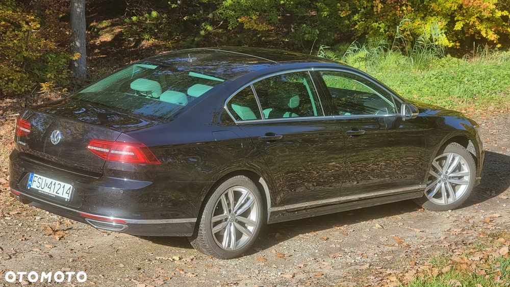 Volkswagen Passat - 8