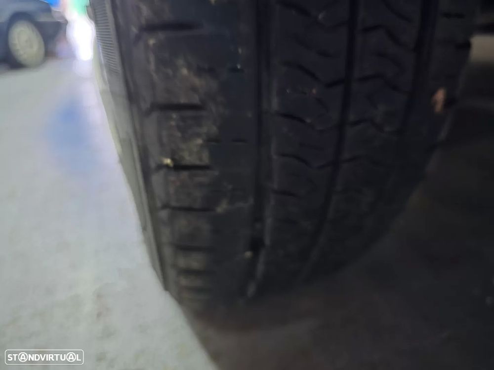 Toyota Corolla L/B 1.4 Sol - 16