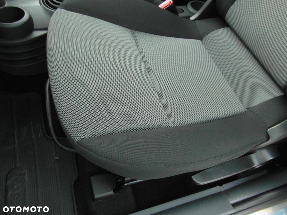 Mitsubishi Colt 1.3 Motion Plus - 18