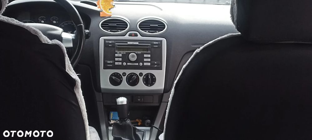 Ford Focus 1.6 TDCi DPF Ambiente - 6