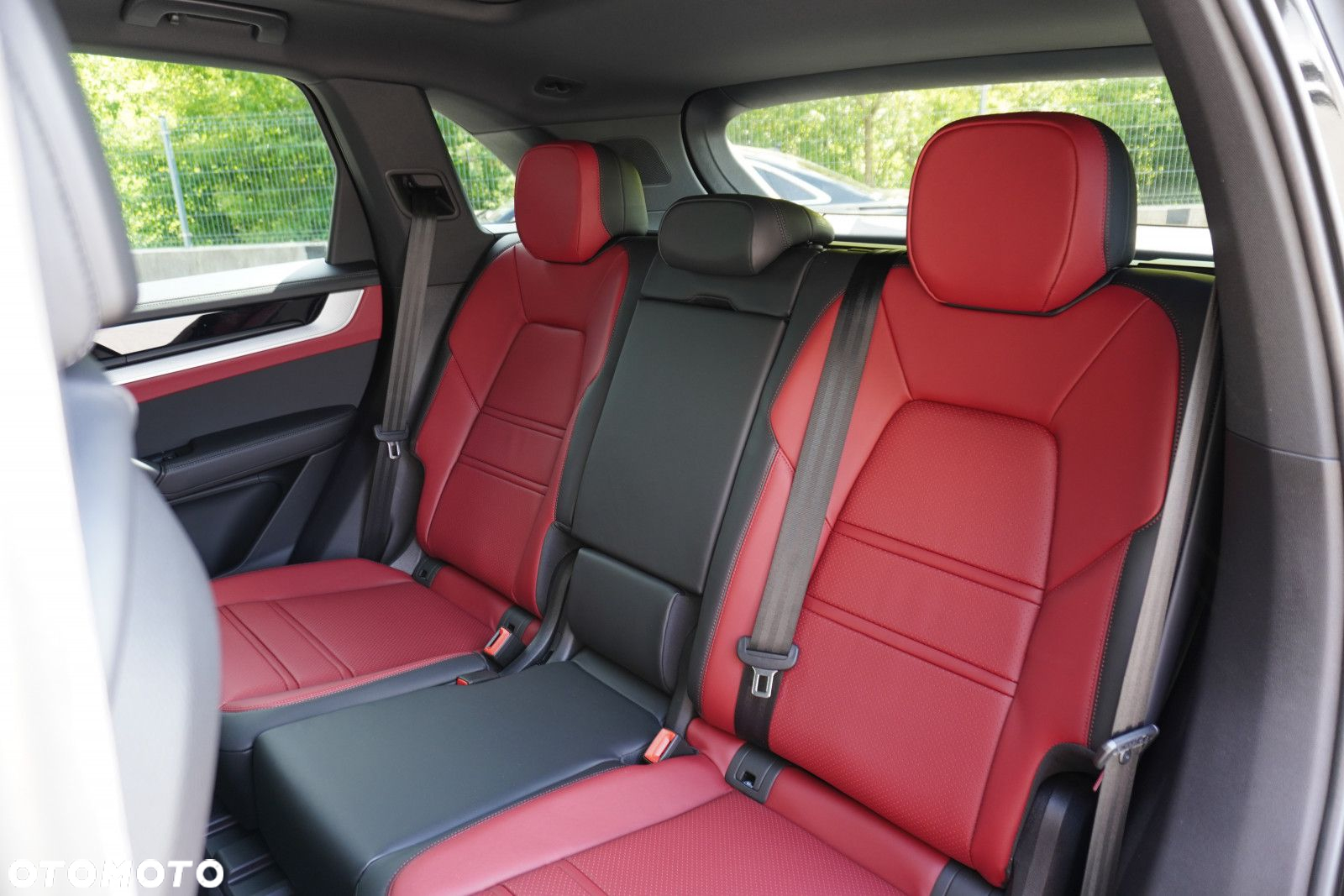 Porsche Cayenne - 14