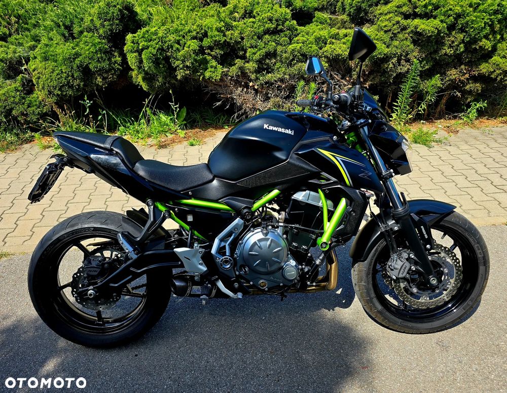 Kawasaki Z 650 - 23