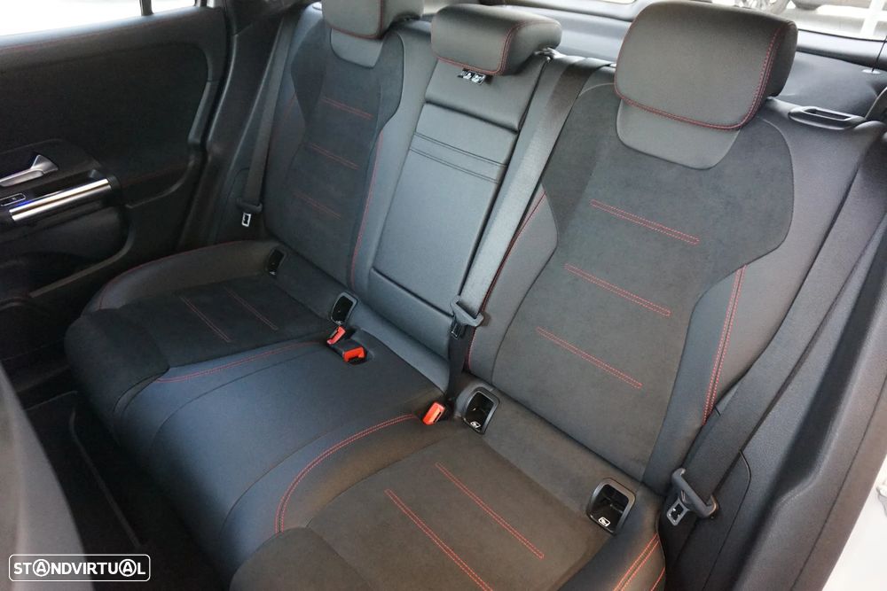 Mercedes-Benz EQA 250 AMG Line - 17