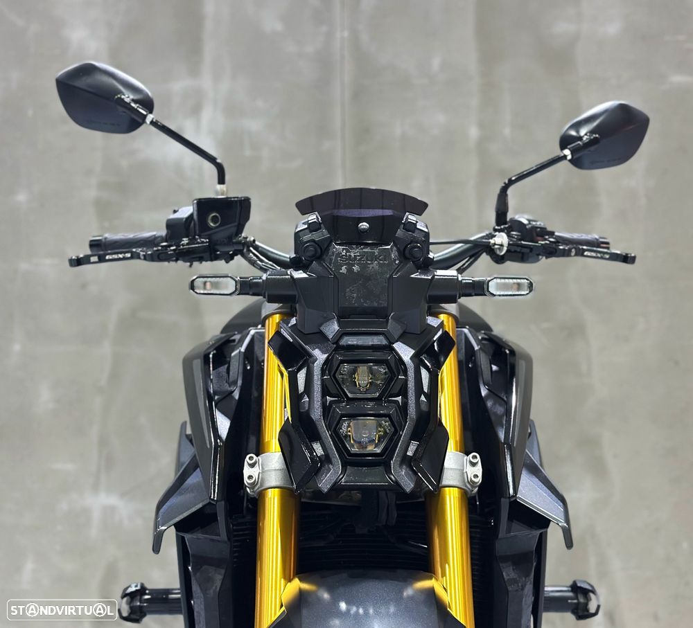 Suzuki GSX 1000 S - 4