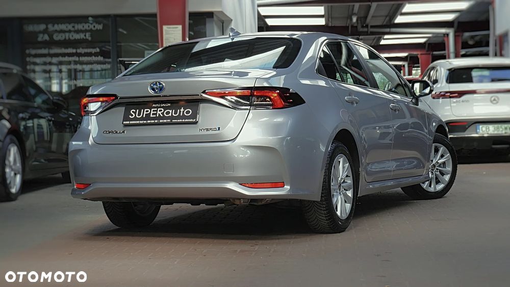 Toyota Corolla ver-1-8-hybrid-comfort - 11