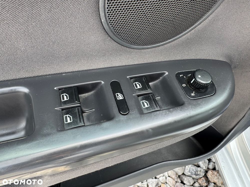 Volkswagen Golf Plus 1.9 TDI Comfortline - 11