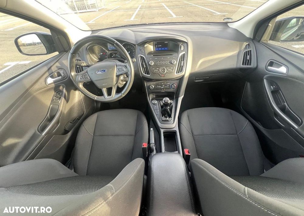 Ford Focus - 5