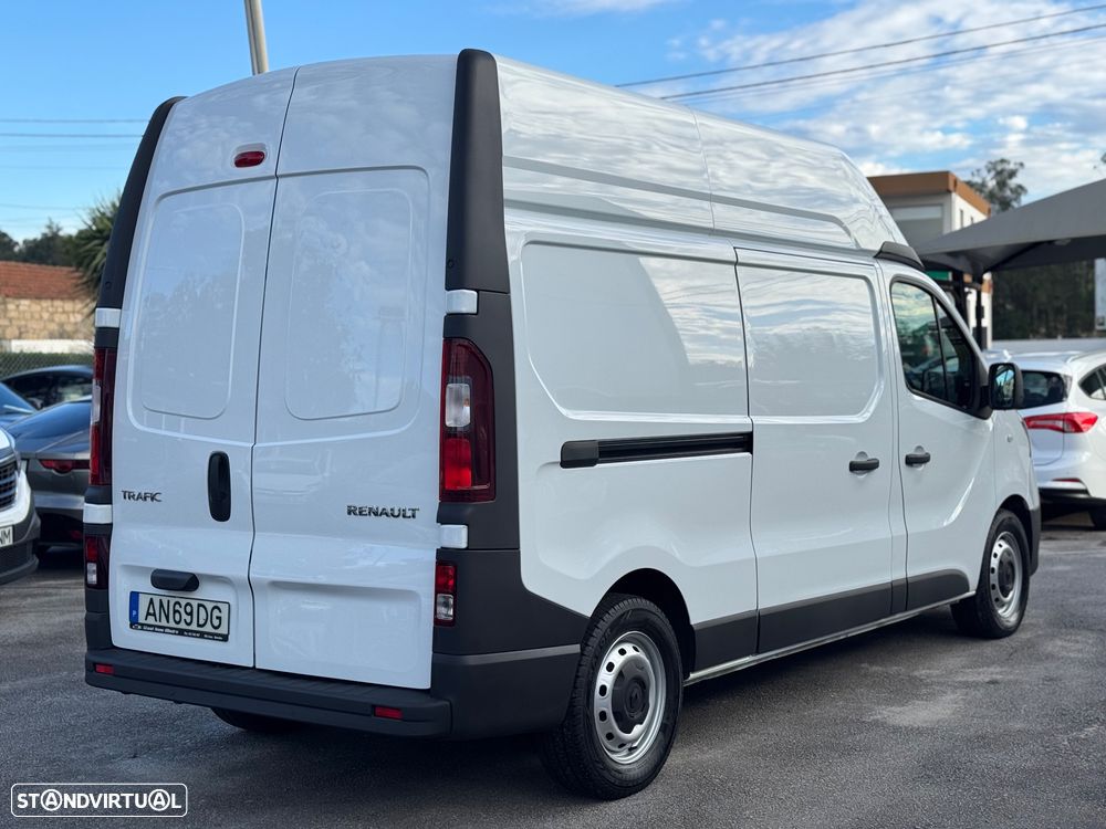 Renault Trafic 2.0 dCi 170cv c/Iva Dedutivel - 5