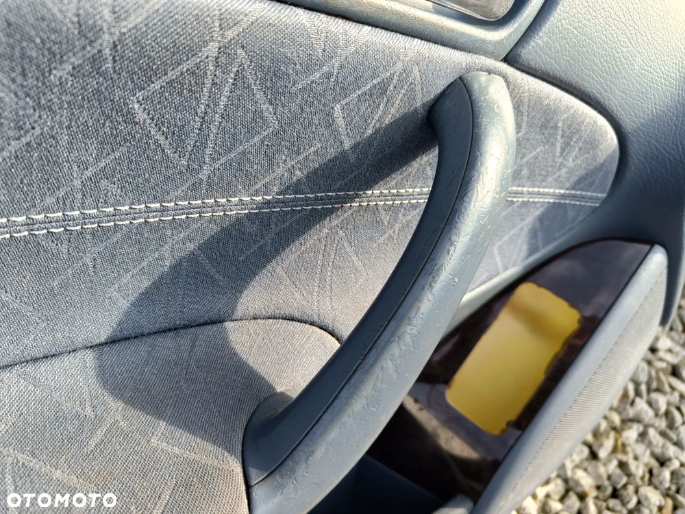 MERCEDES W203 BOCZEK TAPICERKA LEWY PRZÓD PRZEDNI EUROPA Niebieski - 12