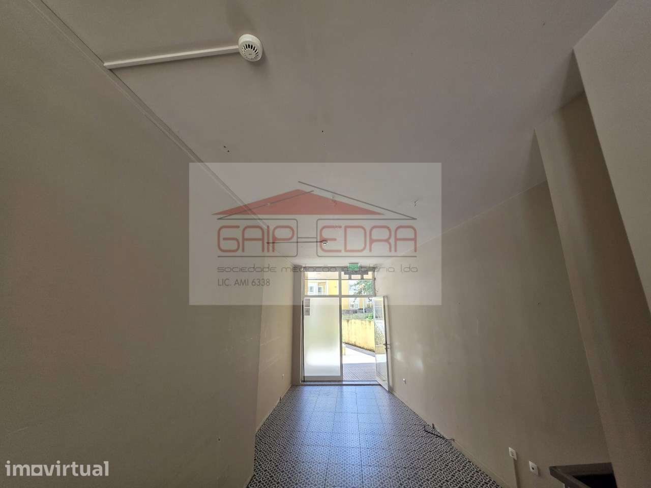 Loja para comércio ou serviços no centro de Guimaraẽs - Grande imagem: 5/17