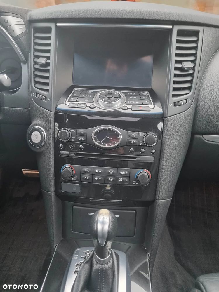 Infiniti FX FX30d S Premium - 10