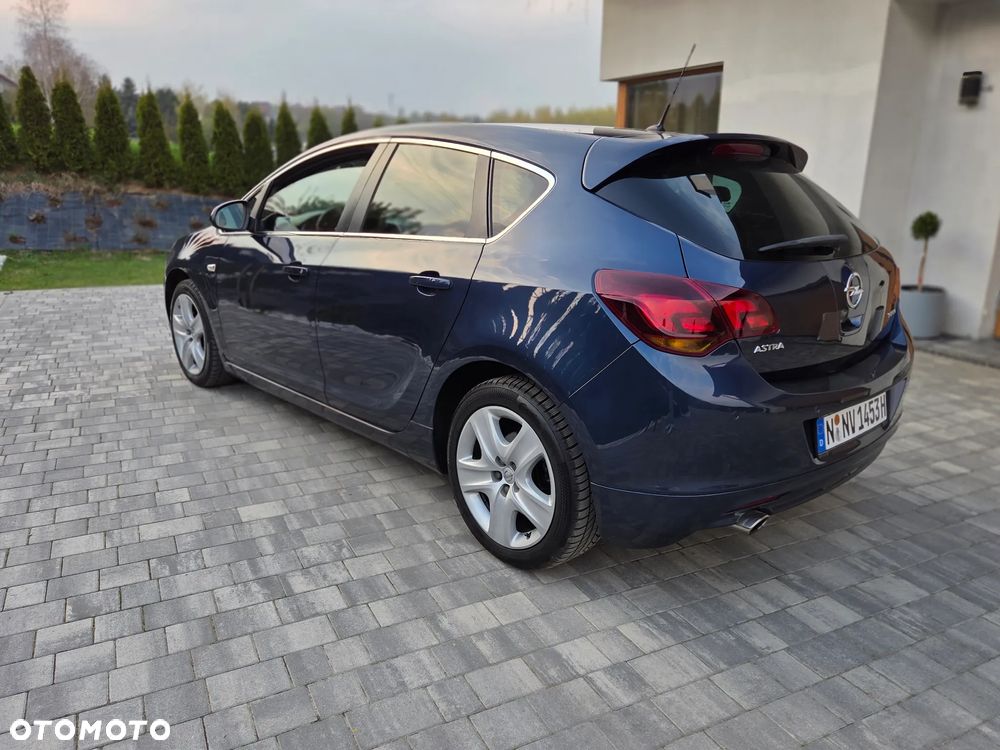 Opel Astra 1.4 Turbo Edition Sport - 25