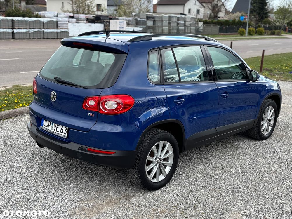 Volkswagen Tiguan - 23