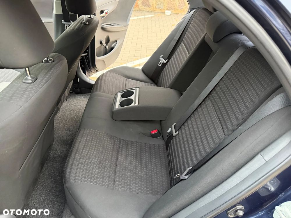 Toyota Corolla - 18