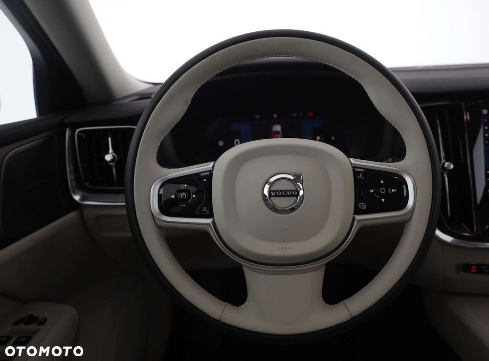 Volvo V60 B4 B Plus Dark - 15