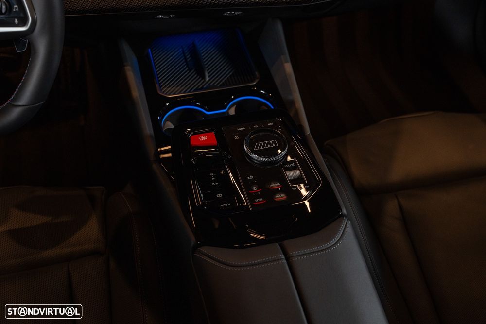 BMW M5 Touring xDrive - 23