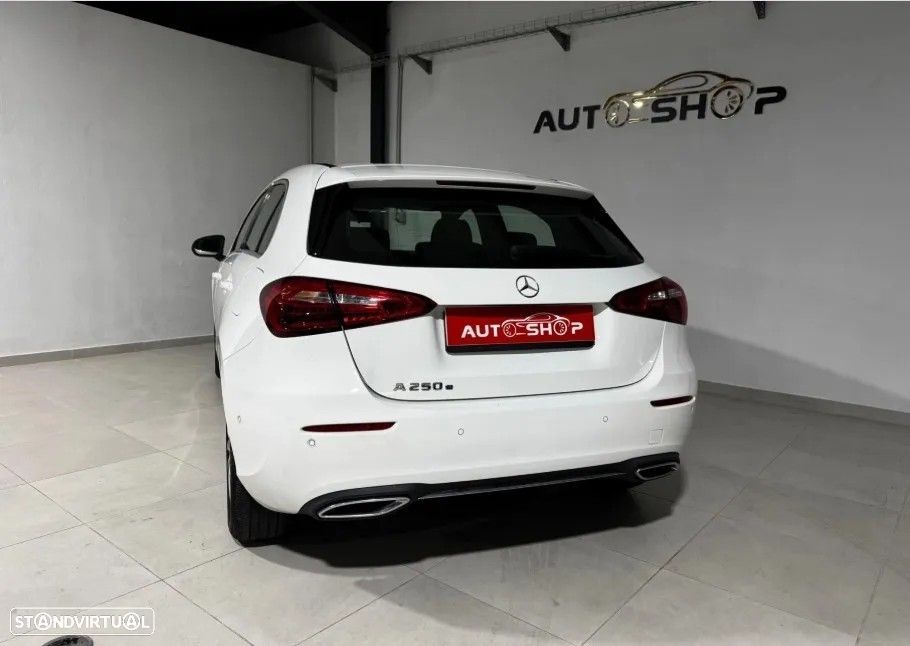 Mercedes-Benz A 250 e Style Plus - 14