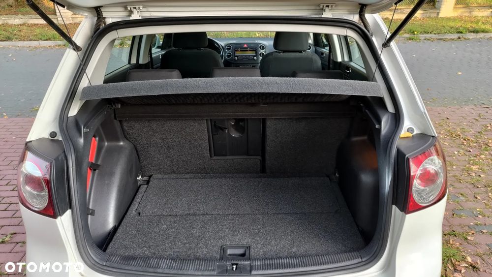 Volkswagen Golf Plus - 12