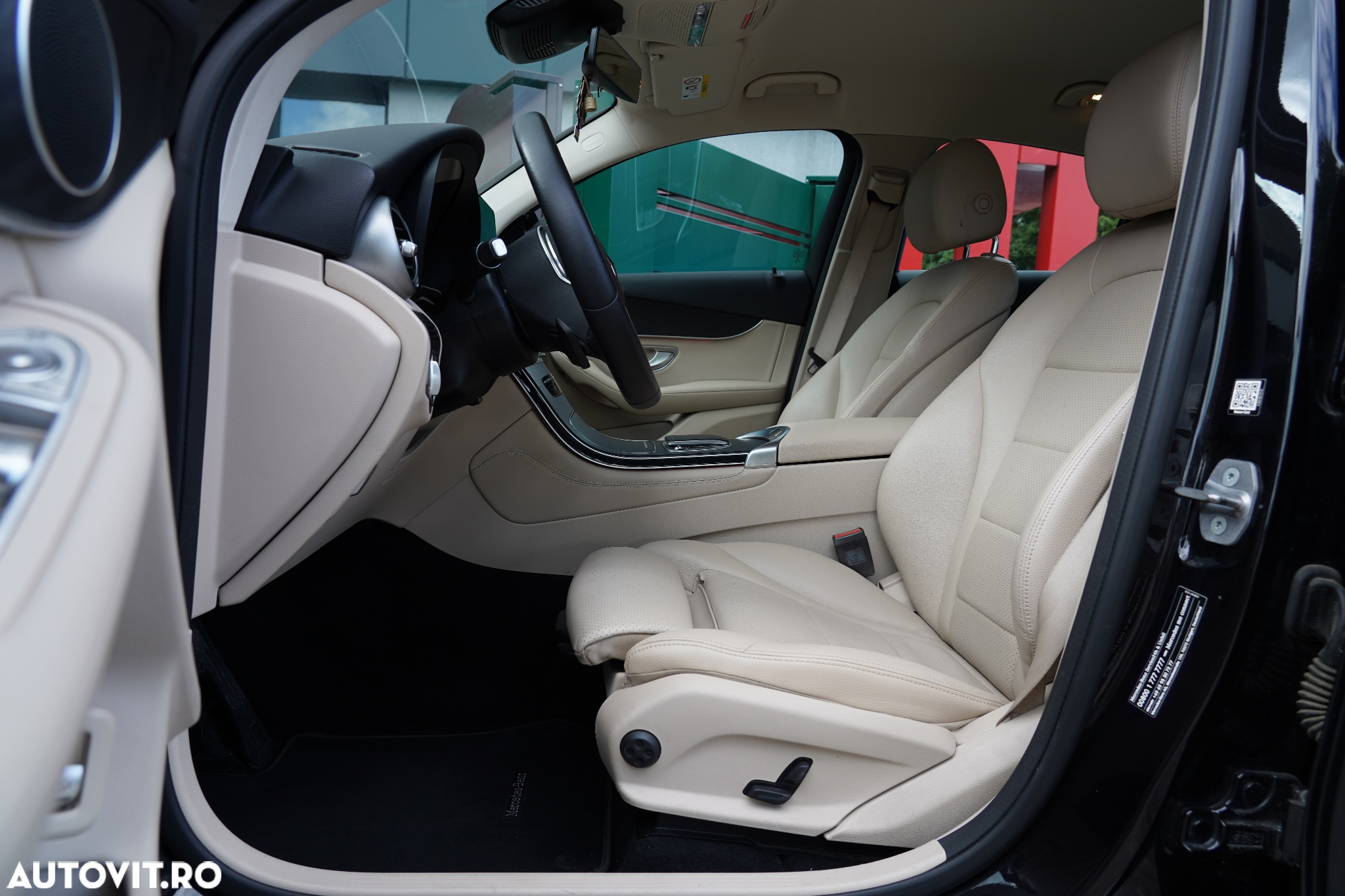 Mercedes-Benz GLC 200 4MATIC MHEV - 28