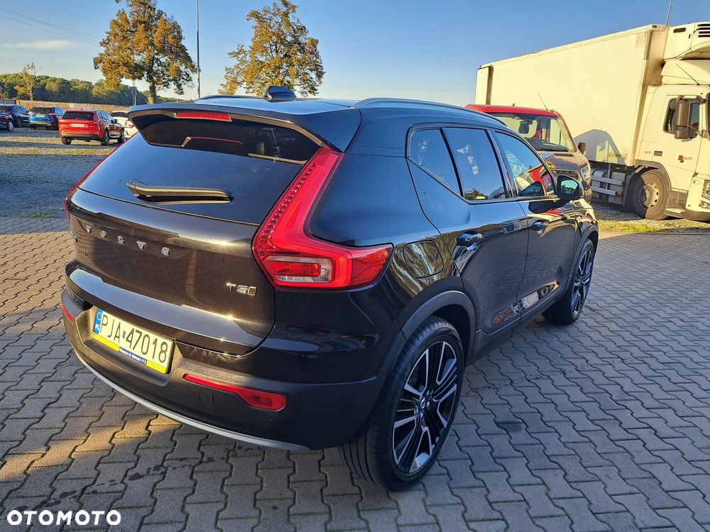 Volvo XC 40 T5 AWD Momentum - 6
