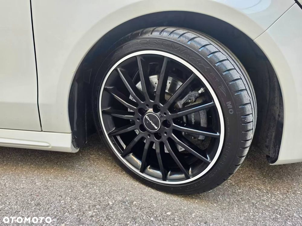 Mercedes-Benz CLA 220 4Matic 7G-DCT AMG Line - 8