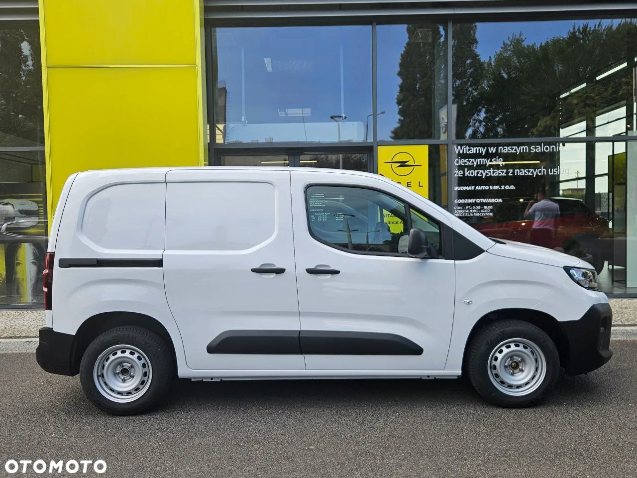 Opel Combo Cargo XL 1.2 110KM MT6 - 3