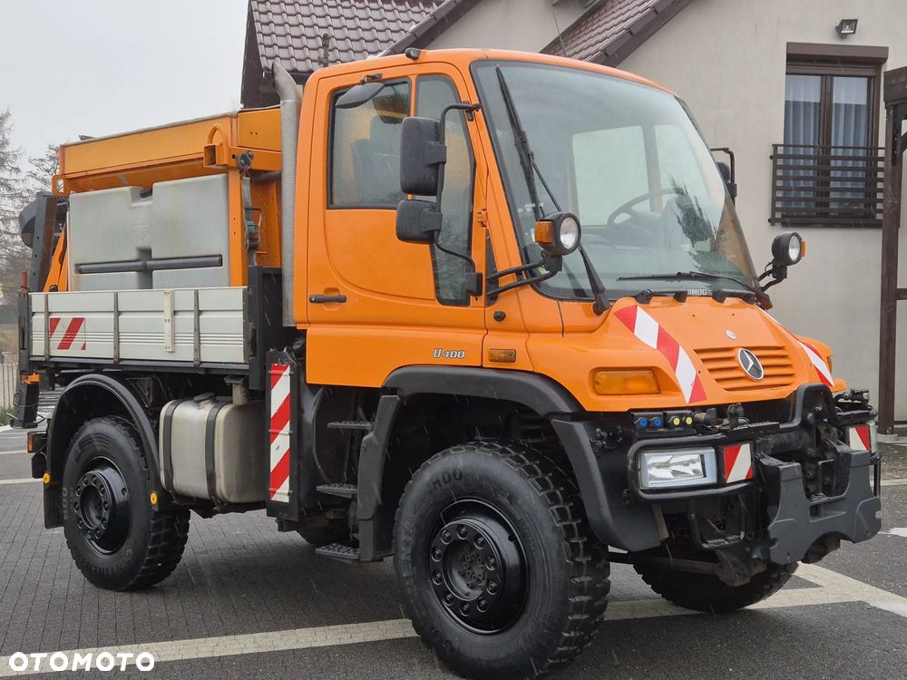 Unimog U400 Ciągnik - 3