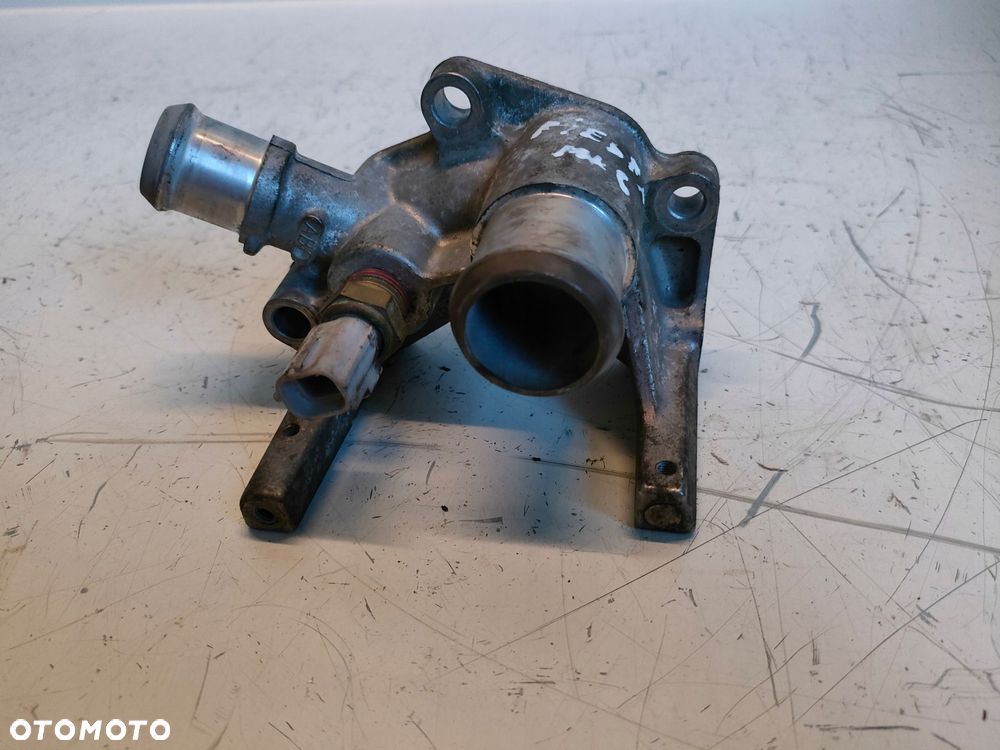 FORD FIESTA MK6 02- 1,4 B OBUDOWA TERMOSTATU - 4